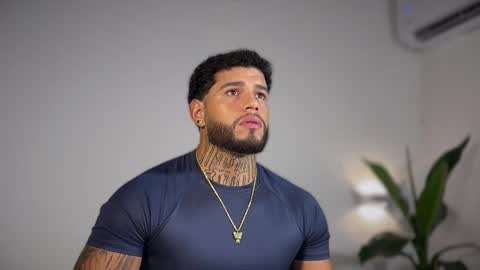 yamp sambrano online show from 11/12/25, 10:52