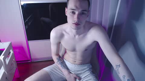 Snapshot of yan_rizen chatting on 12/04/24, 01:14 Yan online show from 12/04/24, 01:14