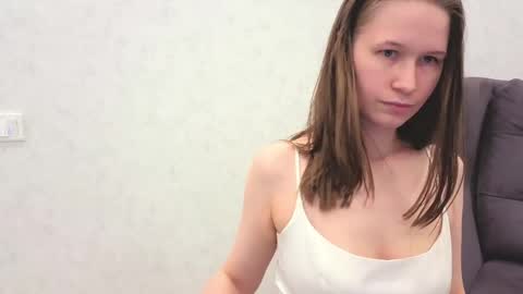 Snapshot of yana_squrel_22 chatting on 05/30/26, 11:07 Yana online show from 05/30/26, 11:07