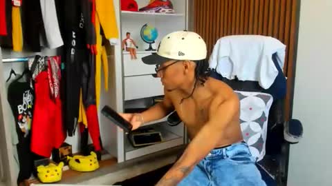 Snapshot of yandi_hot chatting on 02/05/26, 01:49 yandi_hot online show from 02/05/26, 01:49