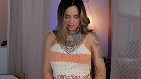 YANDRA CELIS online show from 12/22/24, 05:23