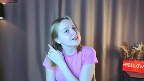 Kate online show from 09/18/25, 01:13