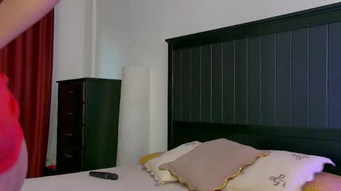 yanira_ass_ online show from 04/12/26, 04:06