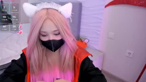 Snapshot of yanyaan chatting on 12/15/25, 08:02 Yana online show from 12/15/25, 08:02