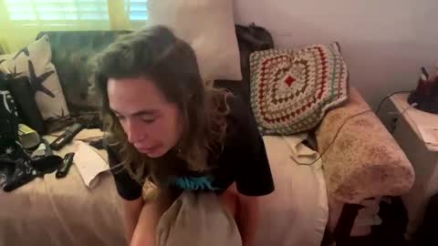 Snapshot of yanyanpixie chatting on 10/12/25, 05:45 yanyanpixie online show from 10/12/25, 05:45