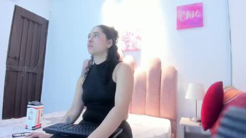 yara10_ online show from 04/29/26, 12:20