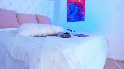 Snapshot of yara_bliss_ chatting on 11/27/25, 04:31 Yara Bliss online show from 11/27/25, 04:31