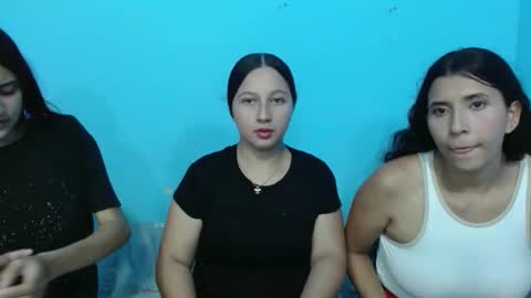 yara_breeze online show from 05/01/26, 02:27
