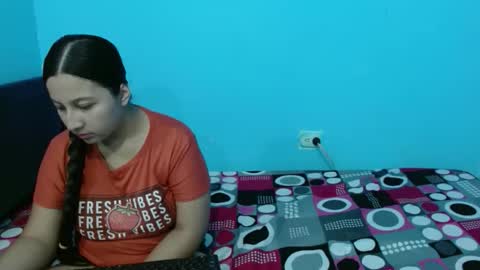 yara_breeze online show from 06/05/26, 07:41