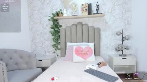 Snapshot of yaraamada chatting on 09/21/25, 08:54 Yara online show from 09/21/25, 08:54