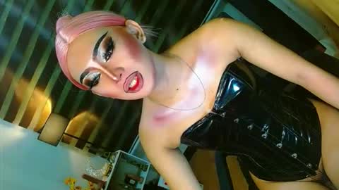 miss yasii online show from 05/22/26, 01:17