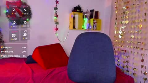 Snapshot of yasmin_goldenst chatting on 12/15/24, 08:19 Yasemin online show from 12/15/24, 08:19
