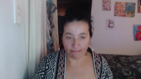 Snapshot of yasmin_love85 chatting on 03/03/25, 01:53 yasmin_love85 online show from 03/03/25, 01:53
