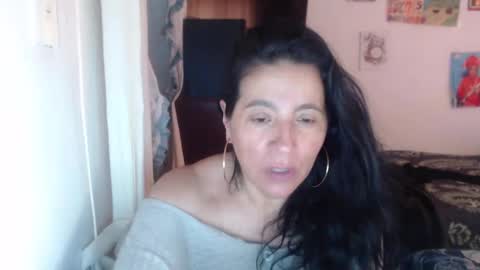Snapshot of yasmin_love85 chatting on 03/11/25, 06:41 yasmin_love85 online show from 03/11/25, 06:41