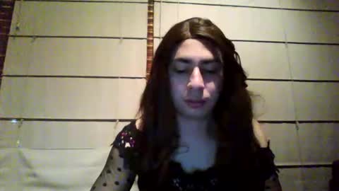 Snapshot of yasmin_paez23 chatting on 01/05/25, 02:27 Yasmin Paez online show from 01/05/25, 02:27