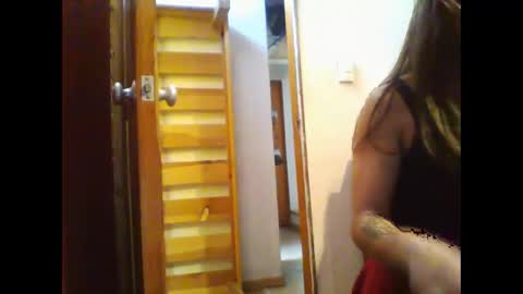 Snapshot of yasmin_paez23 chatting on 10/21/25, 07:47 Yasmin Paez online show from 10/21/25, 07:47