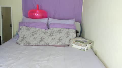 Snapshot of yasminayazzie chatting on 12/21/24, 04:30 Yasmina online show from 12/21/24, 04:30