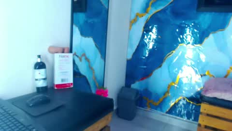 Yasmine online show from 07/12/26, 09:39