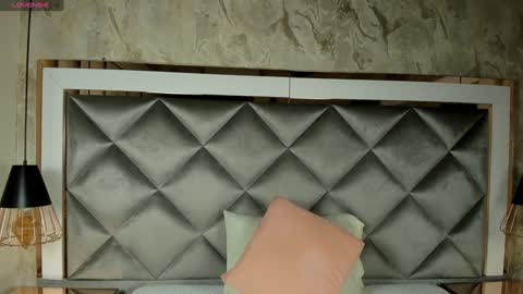 Snapshot of yayi_derek chatting on 01/10/25, 11:43 yayi derek online show from 01/10/25, 11:43