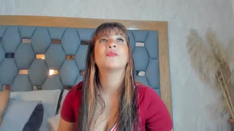 Snapshot of yayi_derek chatting on 10/19/25, 11:33 yayi derek online show from 10/19/25, 11:33
