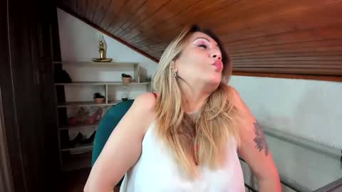 Snapshot of yayita_mature chatting on 05/14/26, 03:19 yayita online show from 05/14/26, 03:19