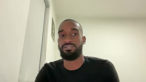 Snapshot of yayo_51400 chatting on 12/20/25, 05:03 oliver online show from 12/20/25, 05:03