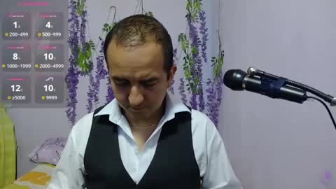 Snapshot of yazfore chatting on 09/17/25, 03:46 Hazzan online show from 09/17/25, 03:46