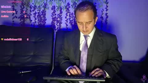 Hazzan online show from 02/06/26, 03:11