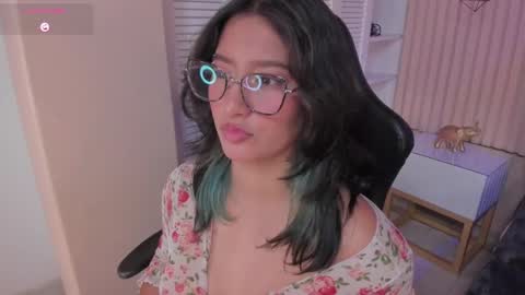 Snapshot of yazmin_rouse chatting on 03/04/25, 06:18 Yazmin online show from 03/04/25, 06:18