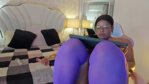  YazminJenner  online show from 04/11/26, 08:07