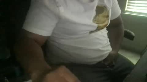 Snapshot of ybslifestyle90 chatting on 02/18/26, 04:36 ybslifestyle90 online show from 02/18/26, 04:36