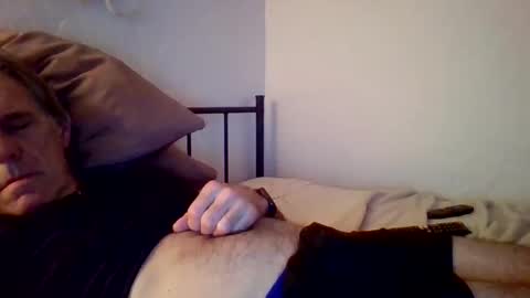 Snapshot of yeah_baby6988 chatting on 11/14/25, 08:02 yeah_baby6988 online show from 11/14/25, 08:02