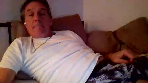 Snapshot of yeah_baby6988 chatting on 12/05/25, 12:41 yeah_baby6988 online show from 12/05/25, 12:41