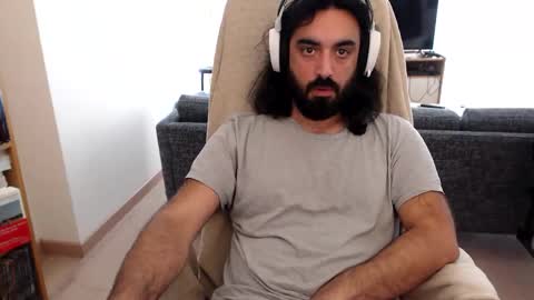 yeeaahoo online show from 10/29/25, 09:44