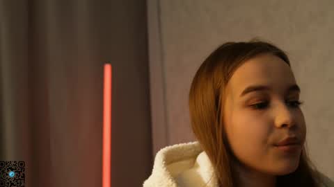 Snapshot of yeepshyy chatting on 12/09/24, 08:12 Kate online show from 12/09/24, 08:12