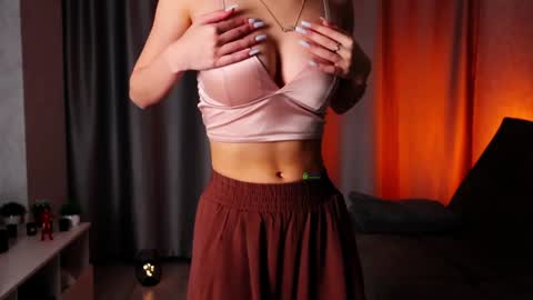 Snapshot of yeepshyy chatting on 01/08/25, 07:13 Kate online show from 01/08/25, 07:13