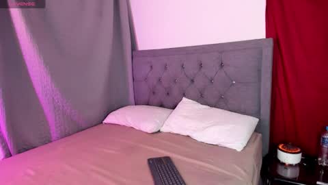 Yei - Cod. Every day tomorrow and afternoon online show from 03/18/26, 03:53