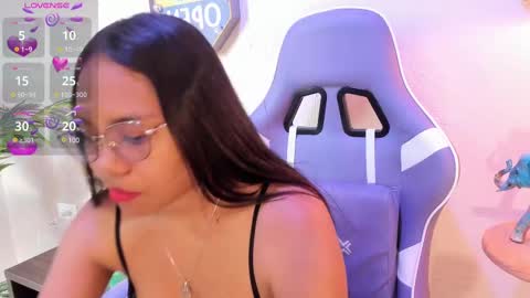 Snapshot of yeika_foxy chatting on 03/02/25, 11:18 yeika_foxy online show from 03/02/25, 11:18
