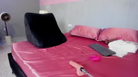 Snapshot of yeika_foxy chatting on 09/19/25, 11:11 yeika_foxy online show from 09/19/25, 11:11