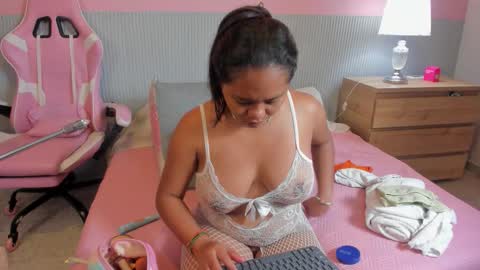 yeika_foxy online show from 03/18/26, 11:13