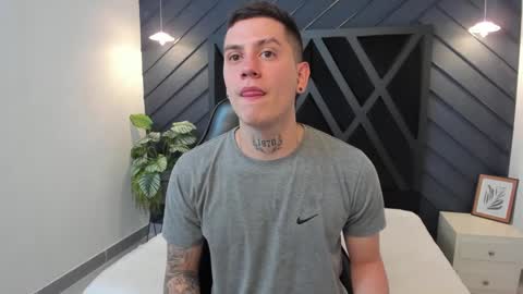 Snapshot of yeiko_romero_ chatting on 02/13/25, 05:22 YEIKO ROMERO online show from 02/13/25, 05:22