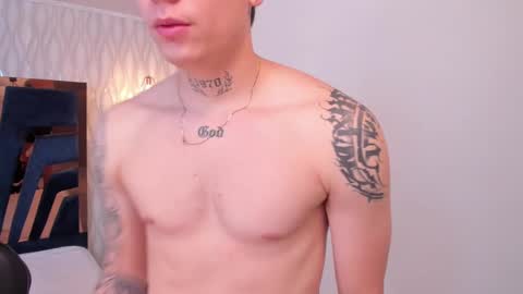 Snapshot of yeiko_romero_ chatting on 02/21/25, 05:31 YEIKO ROMERO online show from 02/21/25, 05:31