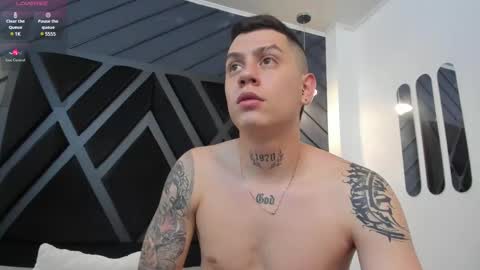 Snapshot of yeiko_romero_ chatting on 03/01/25, 08:42 YEIKO ROMERO online show from 03/01/25, 08:42