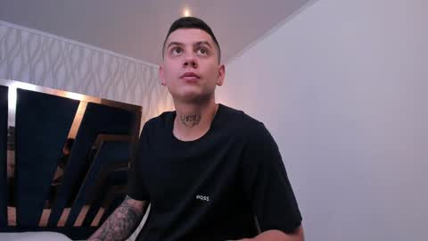 Snapshot of yeiko_romero_ chatting on 03/02/25, 01:49 YEIKO ROMERO online show from 03/02/25, 01:49