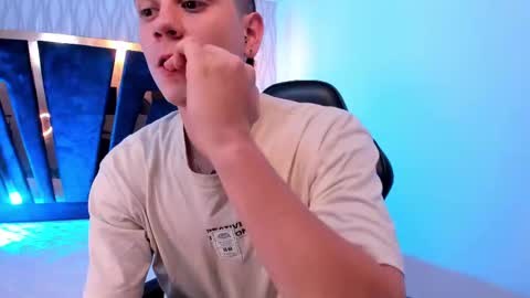 Snapshot of yeiko_romero_ chatting on 03/11/25, 05:24 YEIKO ROMERO online show from 03/11/25, 05:24