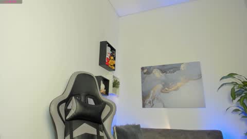 Snapshot of yeiko_romero_ chatting on 09/18/25, 08:16 YEIKO ROMERO online show from 09/18/25, 08:16