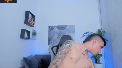 Snapshot of yeiko_romero_ chatting on 09/21/25, 04:47 YEIKO ROMERO online show from 09/21/25, 04:47