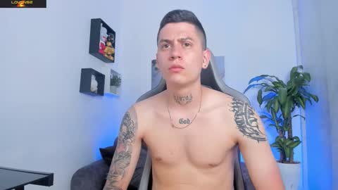 Snapshot of yeiko_romero_ chatting on 09/22/25, 02:46 YEIKO ROMERO online show from 09/22/25, 02:46