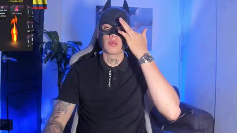 Snapshot of yeiko_romero_ chatting on 10/31/25, 05:36 YEIKO ROMERO online show from 10/31/25, 05:36