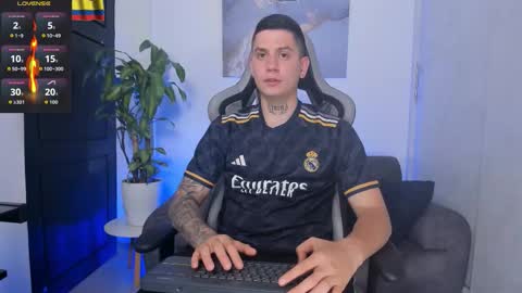 Snapshot of yeiko_romero_ chatting on 11/04/25, 05:45 YEIKO ROMERO online show from 11/04/25, 05:45